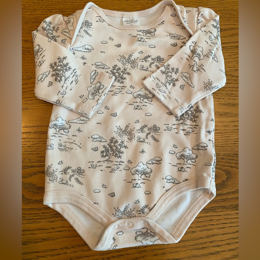 NWOT Starting Out Long Sleeve Onesie Baby Girl Size 6M